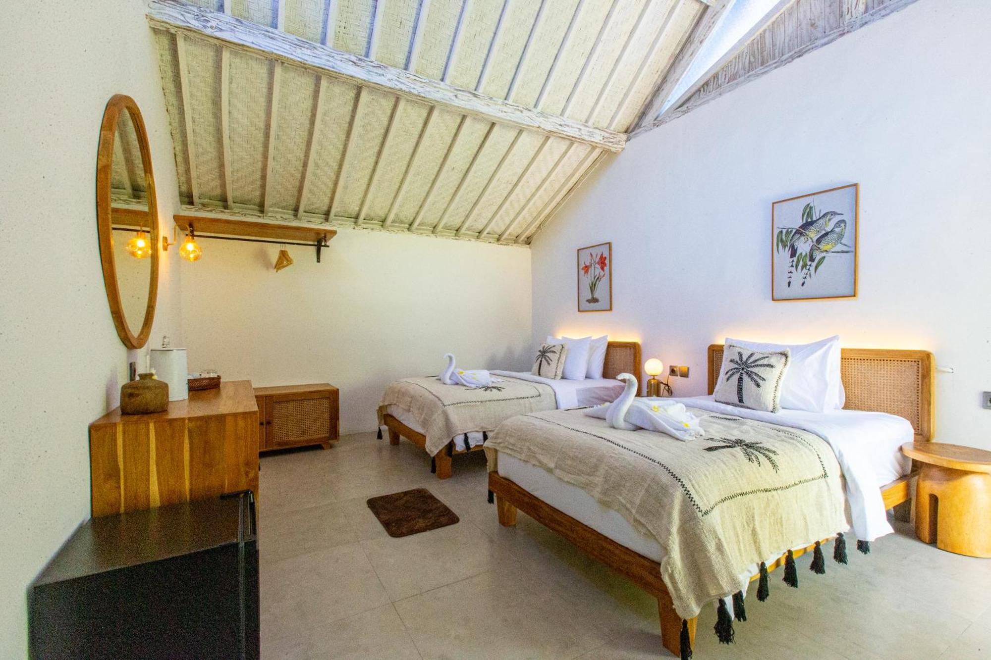 La Roja Bungalows Batununggul 外观 照片