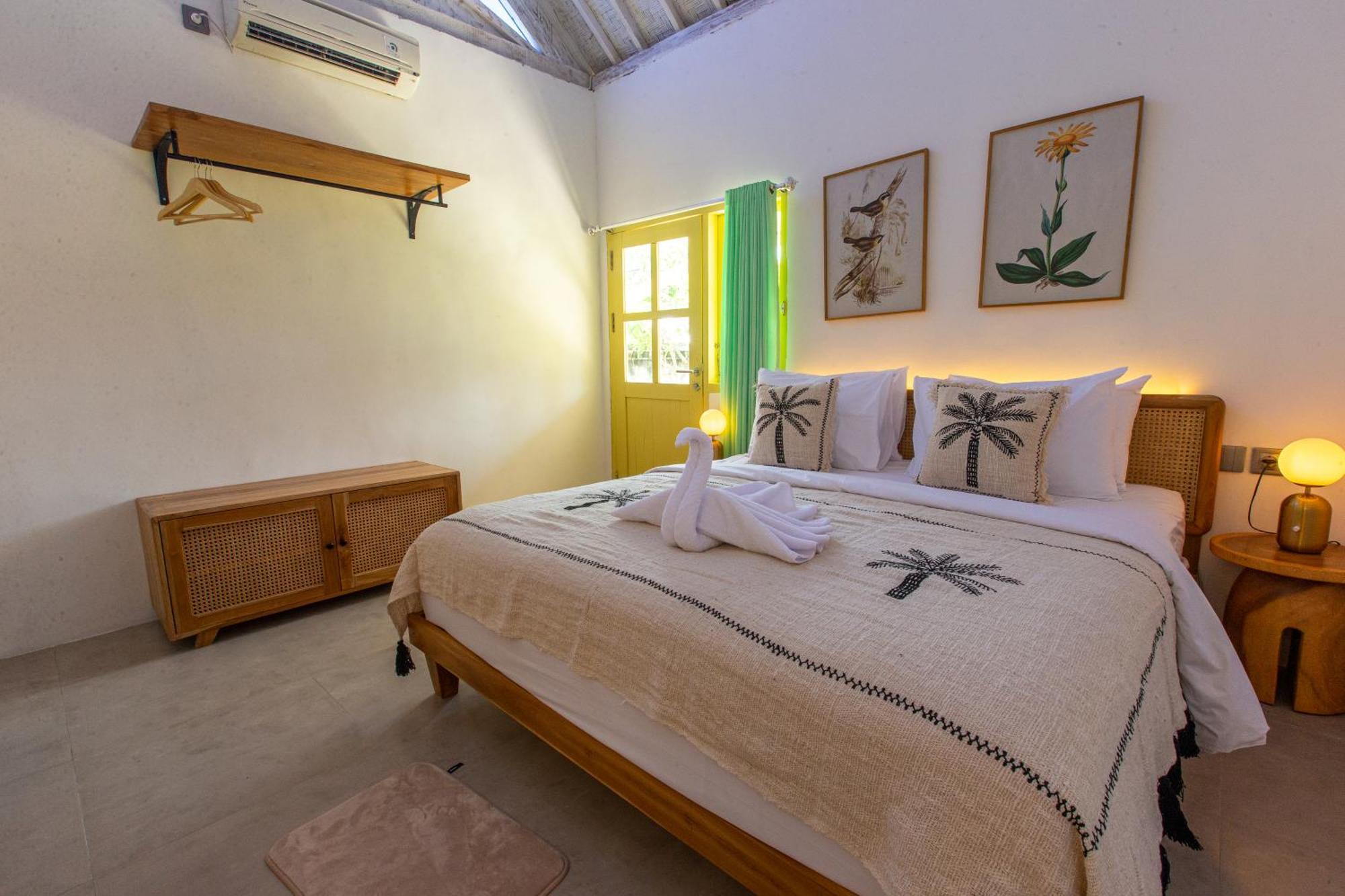 La Roja Bungalows Batununggul 外观 照片