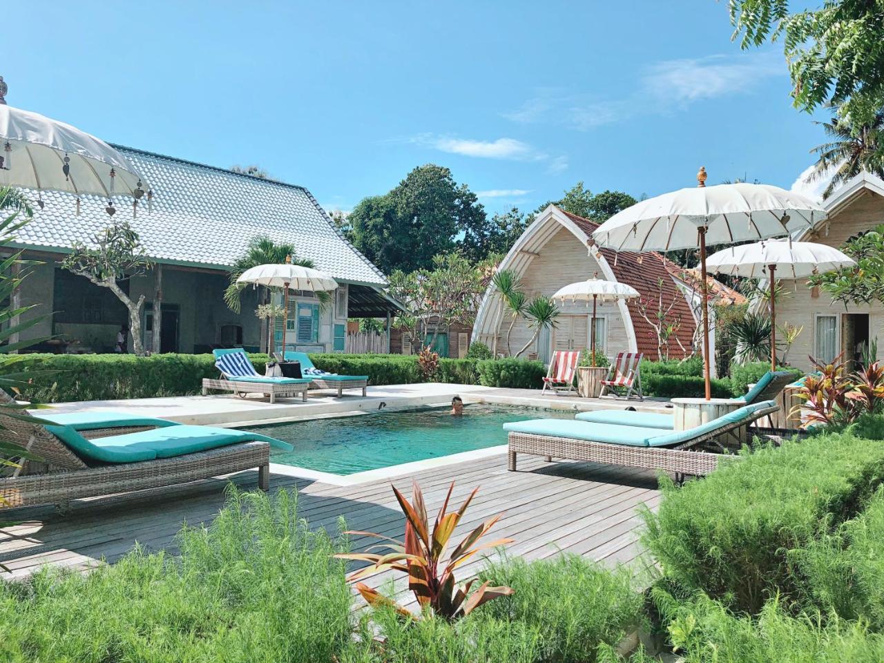 La Roja Bungalows Batununggul 外观 照片