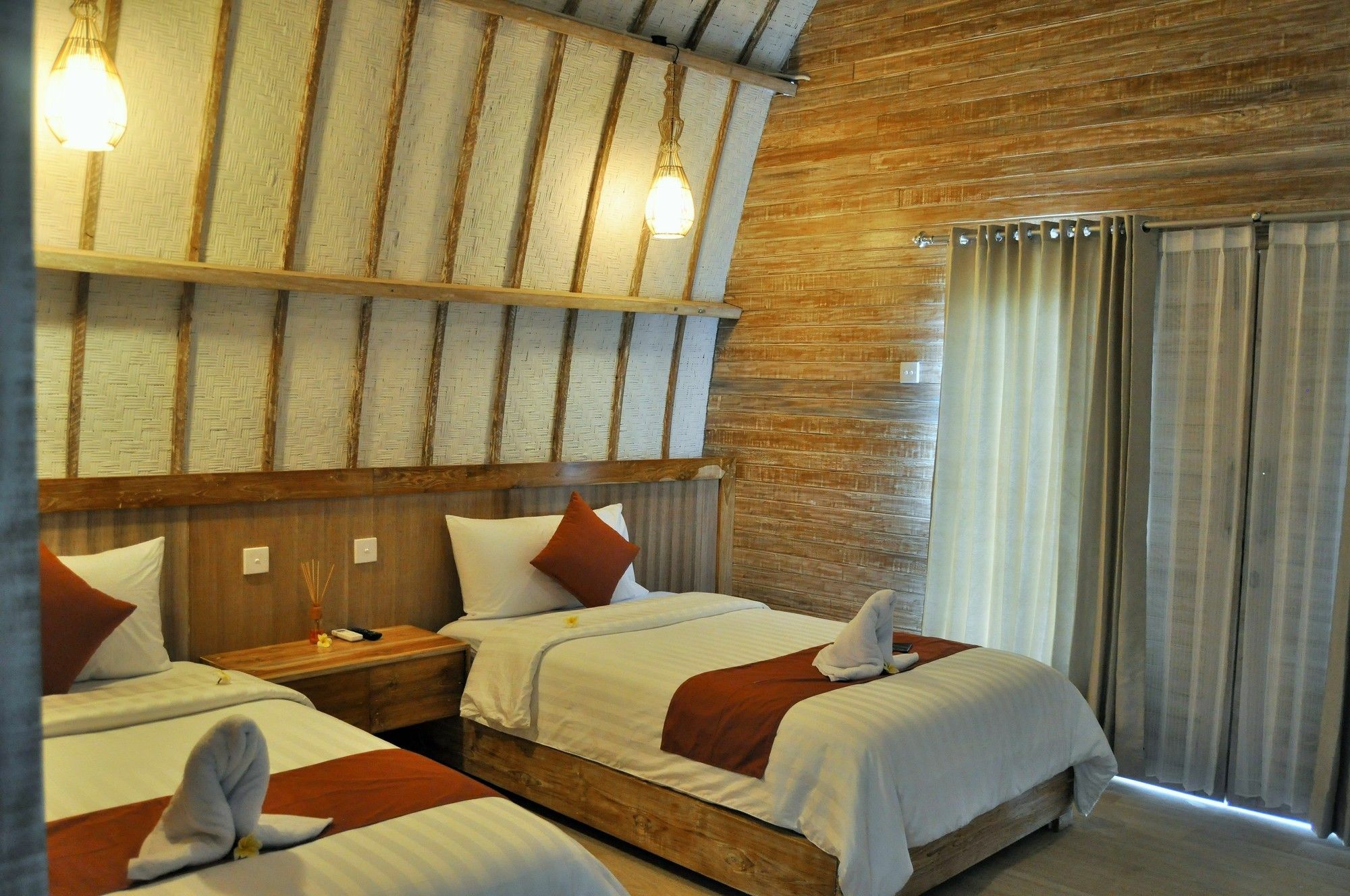 La Roja Bungalows Batununggul 外观 照片