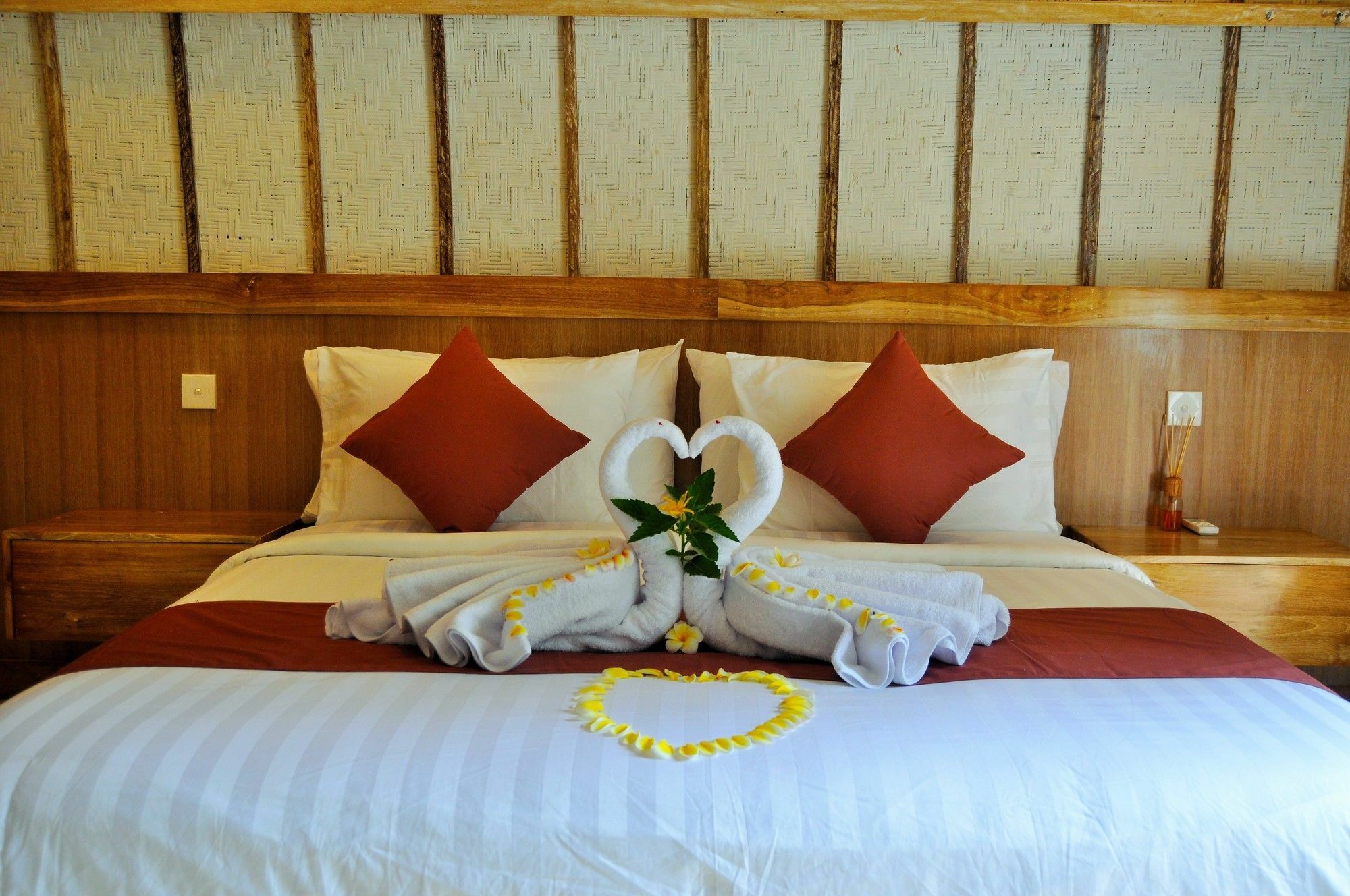 La Roja Bungalows Batununggul 外观 照片